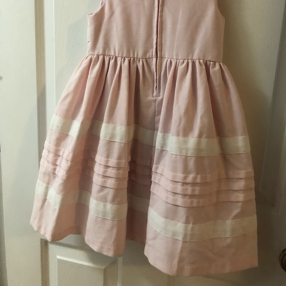 Cute spring dress in 4T - Picture 3 of 4